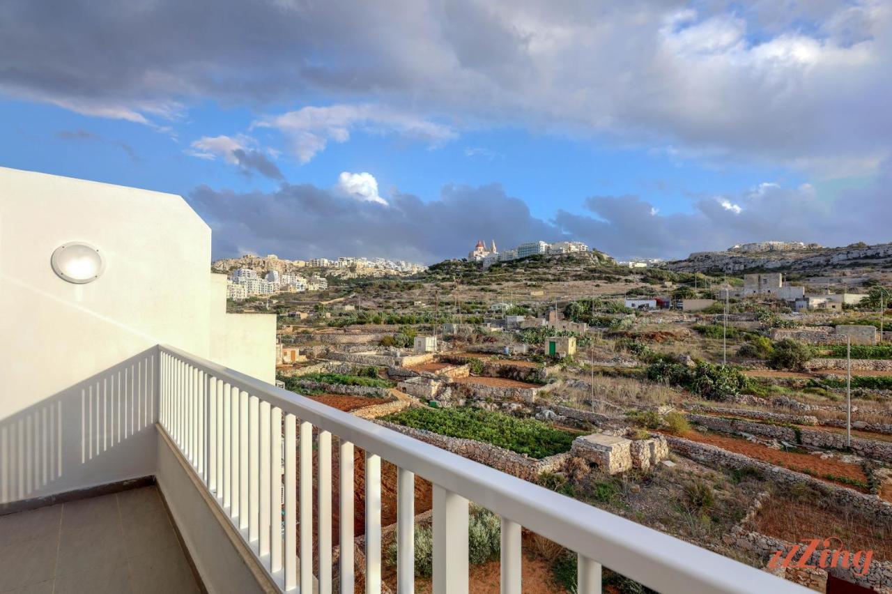 Pretty Beachfront Penthouse In Mellieħa Екстериор снимка